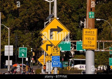 Verkehrszeichen, NYC Stockfoto