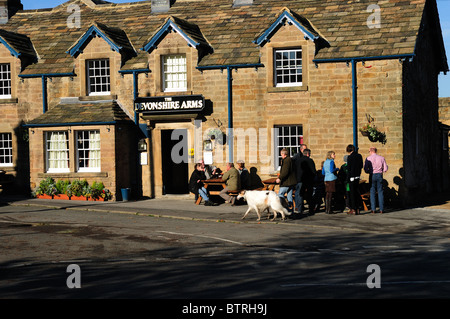 Das Dorf Pilsley an der Chatsworth Anwesen Peak District Derbyshire England. Stockfoto