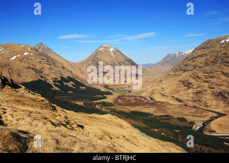 Blick vom Beinn Maol Chaluim Blick über Glen Etive Stob na Broige. Stockfoto