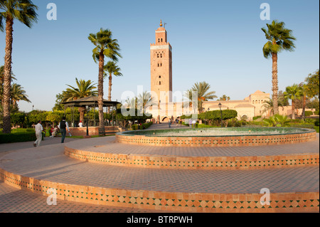 Minarett der Koutoubia-Moschee Marrakesch Marokko in Nordafrika Stockfoto