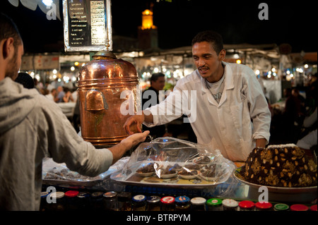 Essensstände in Nacht Markt Marrakesch Marokko Nordafrika Stockfoto