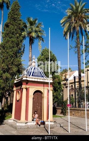 Sevilla Spanien Universidad University Student Studenten Fabrica Real de Tabacos Stockfoto