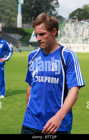 Sport, Fußball, Bundesliga, 2010/2011, freundliche Spiel 2010, Bayer 04 Leverkusen vs. FC Schalke 04 4:0, Stadion bin Zoo in Wuppertal, Benedikt Hoewedes (S04) Stockfoto