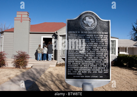 Texas Zustand historische Markierung vor Elternhaus des ehemaligen US-Präsidenten Bush in Midland, Texas. Stockfoto