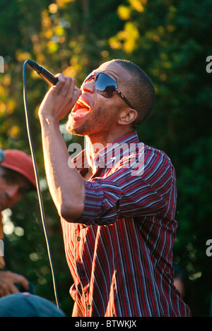 TROY ANDREWS kennen wie TROMBONE SHORTY mit seiner Band auf der Garten-Bühne - 2010 MONTEREY JAZZ FESTIVAL, CALIFORNIA führt Stockfoto