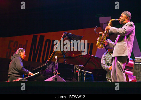 KENNY GARRETT am Saxophon mit CHICK COREA auf der Bühne Jimmy Lyons - 2010 MONTEREY JAZZ FESTIVAL, Kalifornien Stockfoto