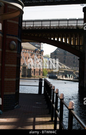 Castlefield Kanal-Becken in der Nähe der Kreuzung der Rochdale und Bridgewater Kanäle Manchester England Stockfoto