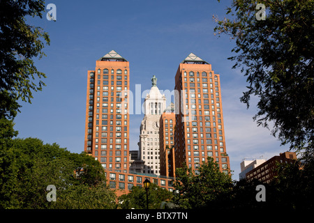 Die Zeckendorf Türme und Con Edison Gebäude, Union Square Park Stockfoto