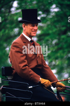 WINDSOR - 16. Mai: Prinz Philip Herzog von Edinburgh im Bereich Dressur des Schlittens Fahrmanöver auf kann 16,1987 Stockfoto