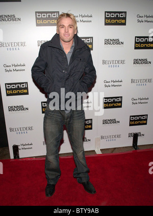 Bondi Blonde Bier Style Mansion Party Stockfoto