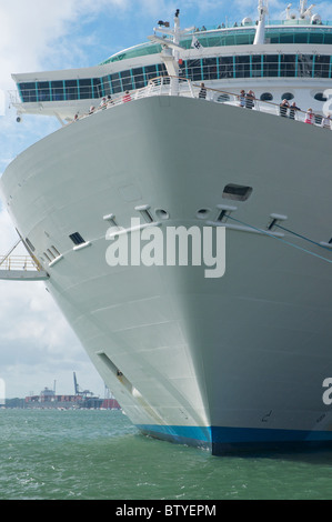 Unabhängigkeit der Meere Freiheit Klasse Liner Southampton docks Stockfoto