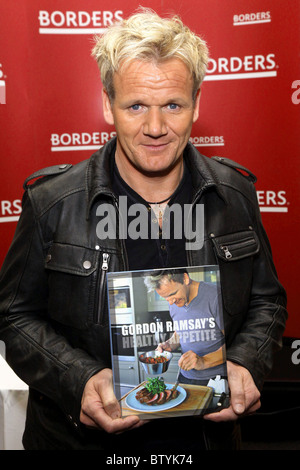 GESUNDEN Appetit Cook Book Signing von Chefkoch Gordon Ramsay Stockfoto