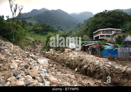 Erdrutsche und Überschwemmungen Escazu Zentraltal Costa Rica, November 2010 Stockfoto