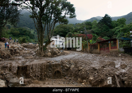 Erdrutsche und Überschwemmungen Escazu Zentraltal Costa Rica, November 2010 Stockfoto