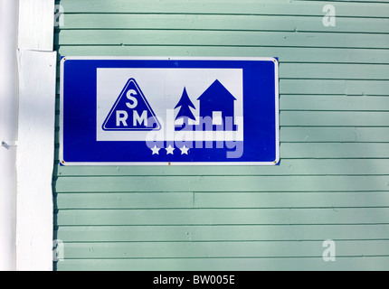 drei-Sterne-Herberge Schild an Wand, Finnland Stockfoto