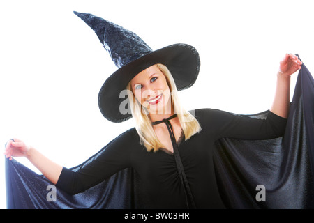 Porträt der jungen Frau in schwarzem Hut und schwarze Kleidung Stockfoto
