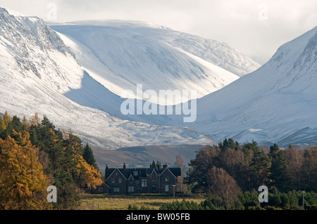 Drumintoul Lodge Rothiemurchus Aviemore, unter den Lairig Ghru Pass in den Cairngorms. SCO 6983 Stockfoto