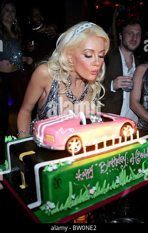 Holly Madison 31. Geburtstagsparty Stockfoto