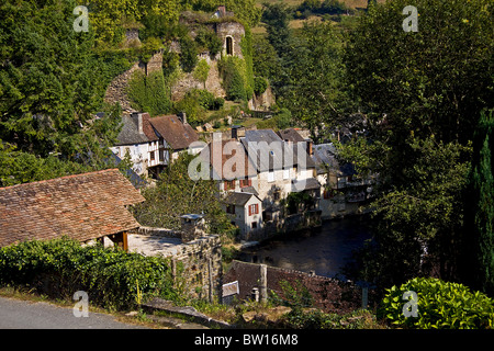 Das mittelalterliche Dorf von Segúr le Châteaux Limousin Frankreich Stockfoto