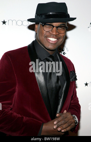 NE-YO und ALFANI Menswear Party Stockfoto