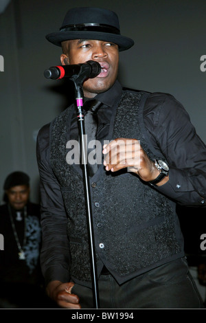 NE-YO und ALFANI Menswear Party Stockfoto