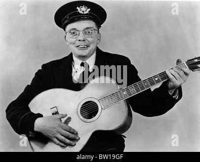ALLAN SMETHURST (1927-2000) bekannt als die singende Briefträger 1966 Stockfoto