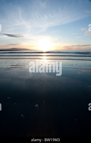 Sonnenuntergang am Strand Co Sligo Stockfoto