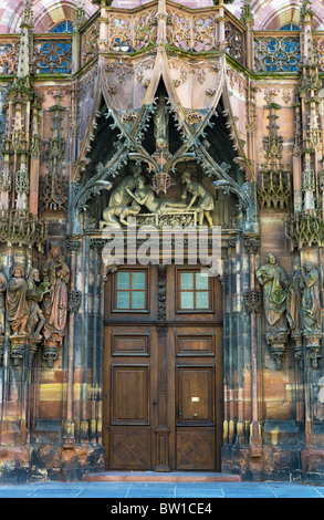 Straßburg, gotische Kathedrale Notre-Dame aus dem 14. Jahrhundert, St Laurent Portal, Elsass, Frankreich, Europa, Stockfoto