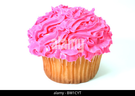 Cupcake mit rosa dekorative Zuckerguss. Isoliert auf weißem Hintergrund. Stockfoto
