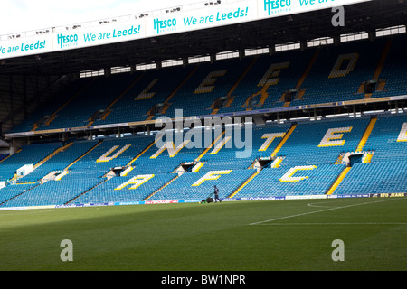 Der East Stand bei Leeds United der Fußballplatz Stockfoto