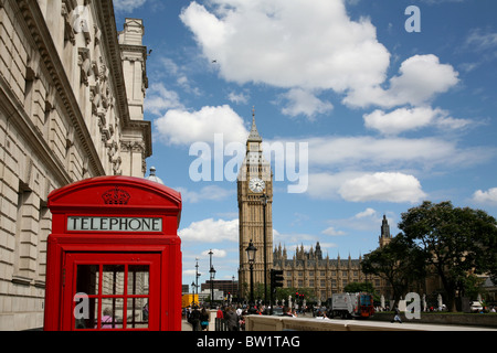 Rote Telefonzelle London und Big Ben Stockfoto