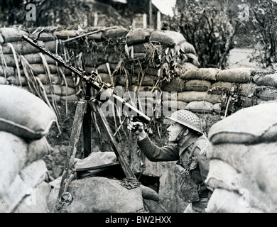 Pistole vom hinteren Turm von Heinkel Flugzeug gebracht in Kent stieg und im Einsatz von Somerset Light Infantry Stockfoto