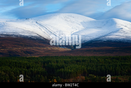 Cairngorm und das Skigebiet ein Coire Cas. Stockfoto