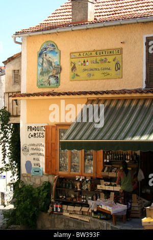Dorfladen in historischen Corte Stockfoto
