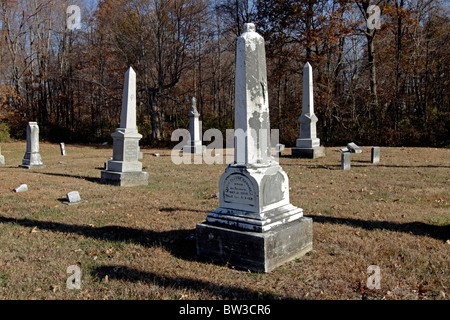 Antike Gräber in Vera Cruz Friedhof in Ohio. Der Friedhof nicht mehr gebräuchlich ist Gräber aus dem 18. Jahrhundert. Stockfoto