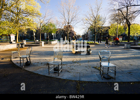 Stuhl Skulpturen, Lafontaine Park, Montreal, Quebec Stockfoto