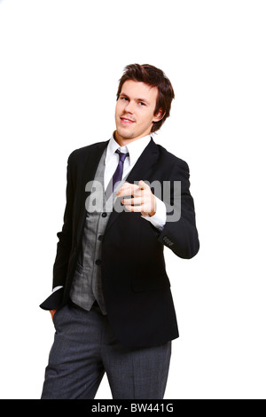 Porträt von stilvollen Geschäftsmann im eleganten Anzug auf Sie gerichtet Stockfoto