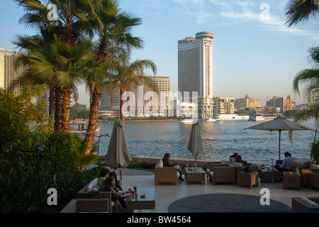 Ägypten, Kairo, Blick von der Terrasse des Hotel Sofitel El Gezira auf Rhode Island mit dem Grand Nile Tower Stockfoto