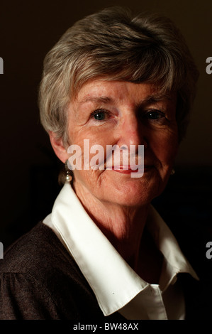 Ein Porträt des weiblichen Rentner Alter von 70 Jahren. Stockfoto