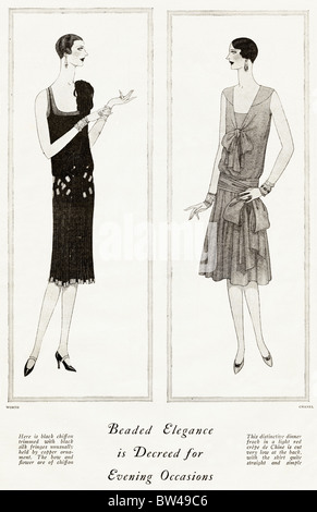 1928-Magazin Mode Illustration von Abendkleider von Designern Worth & Chanel Stockfoto