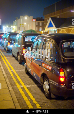 Taxi-mit BAE Systems Werbung in Preston, Lancashire Stockfoto