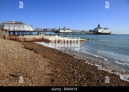 Eastbourne Strandpromenade Promenade und Strand, East Sussex, England Stockfoto