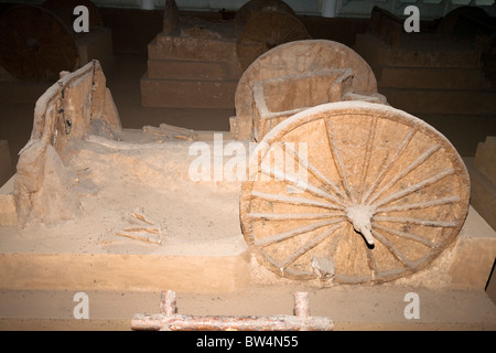 Wagen Sie in Wagen Grube aus der Shang-Dynastie, Yin Ruinen Museum, Anyang, Provinz Henan, China Stockfoto