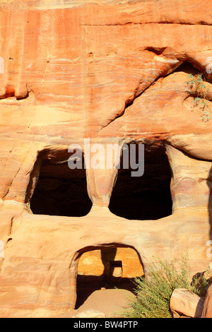 Jordan, Grafschaft Ma'an, Petra, in der Nähe von Mebel Madbah, Oktober, Fels, Felsen, neben dem Renaissance-Grab in der Nähe von Wadi Farasa Stockfoto