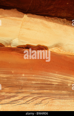 Jordan, Grafschaft Ma'an, Petra, in der Nähe von Mebel Madbah, rot, Farbe, Farbe, braun, Layer, Layer, Stein, Steinen, Felsen, Felsen Stockfoto