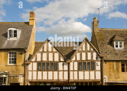 Historisches Dorf, Fachwerk Häuser, High Street, Chipping Campden, Cotswolds, Cotswolds, Gloucestershire, England, UK Stockfoto