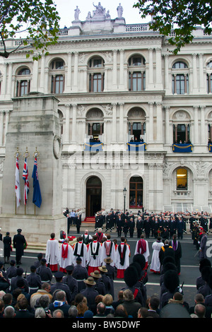 Die Erinnerung Sonntag Zeremonie statt am Cenotaph in Whitehall, London, und von der britischen königlichen Familie 2010 Stockfoto