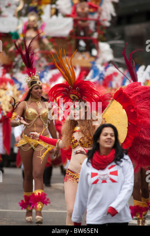 Der London-Samba-Schule, College Of Medicine, Herrn Bürgermeister Show, London, 2010 Stockfoto