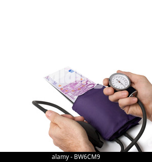 Arzt unter Druck von 500 Euro. Konzept für Euro-Problem. Stockfoto