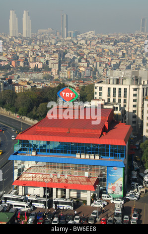 ISTANBUL, TÜRKEI. Die TRT Gebäude (TV und Radio Station) im Stadtteil Beyoglu. 2010. Stockfoto